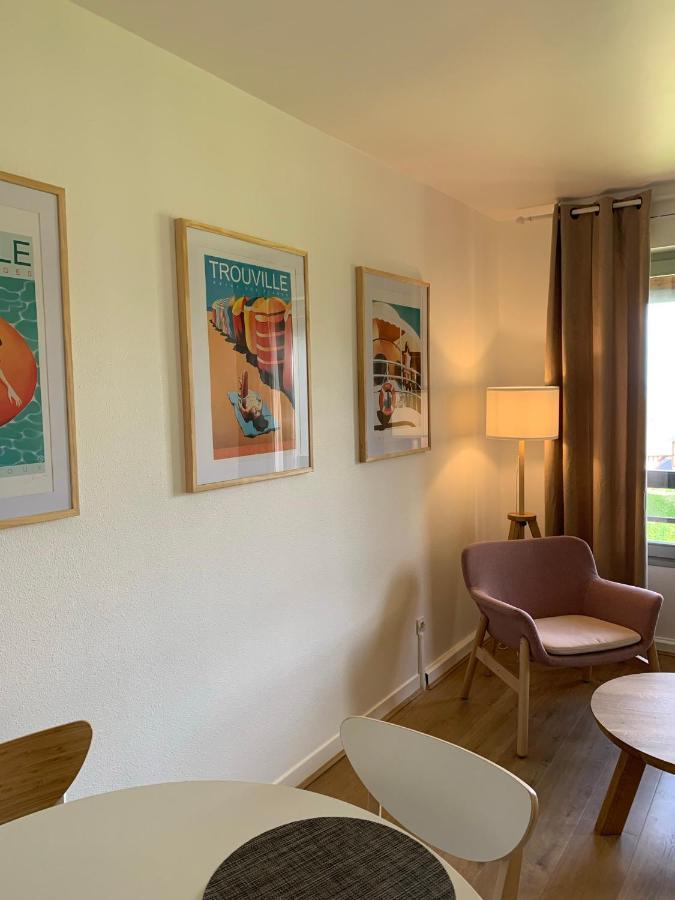 L'Appartement Vue Mer De La Villa Des Rosiers - Trouville Sur Mer Eksteriør billede