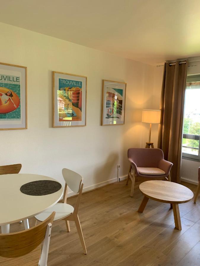 L'Appartement Vue Mer De La Villa Des Rosiers - Trouville Sur Mer Eksteriør billede