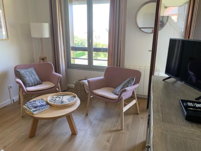 L'Appartement Vue Mer De La Villa Des Rosiers - Trouville Sur Mer Eksteriør billede
